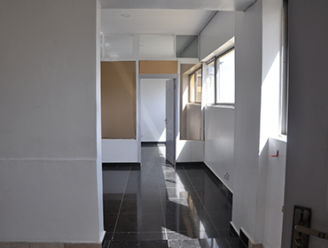 Interior office design showing office partitions